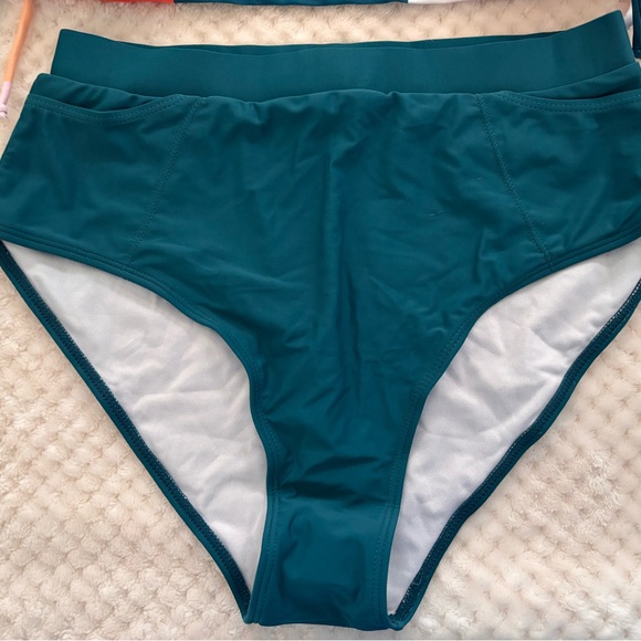 Colorful Geometric Tankini Set - Picture 4 of 8